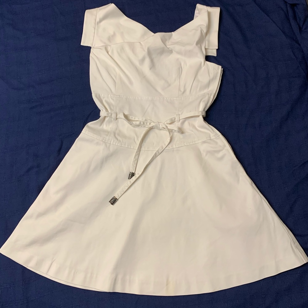Guess by Marciano white circular skirt dress SZ 4